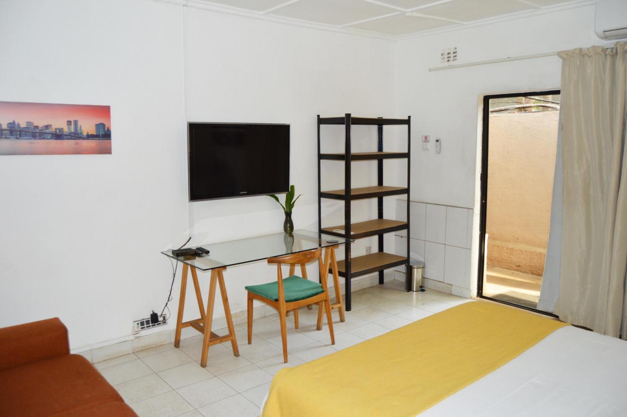 Bougainvilla Boutique Hotel & Restaurant Lubumbashi Esterno foto